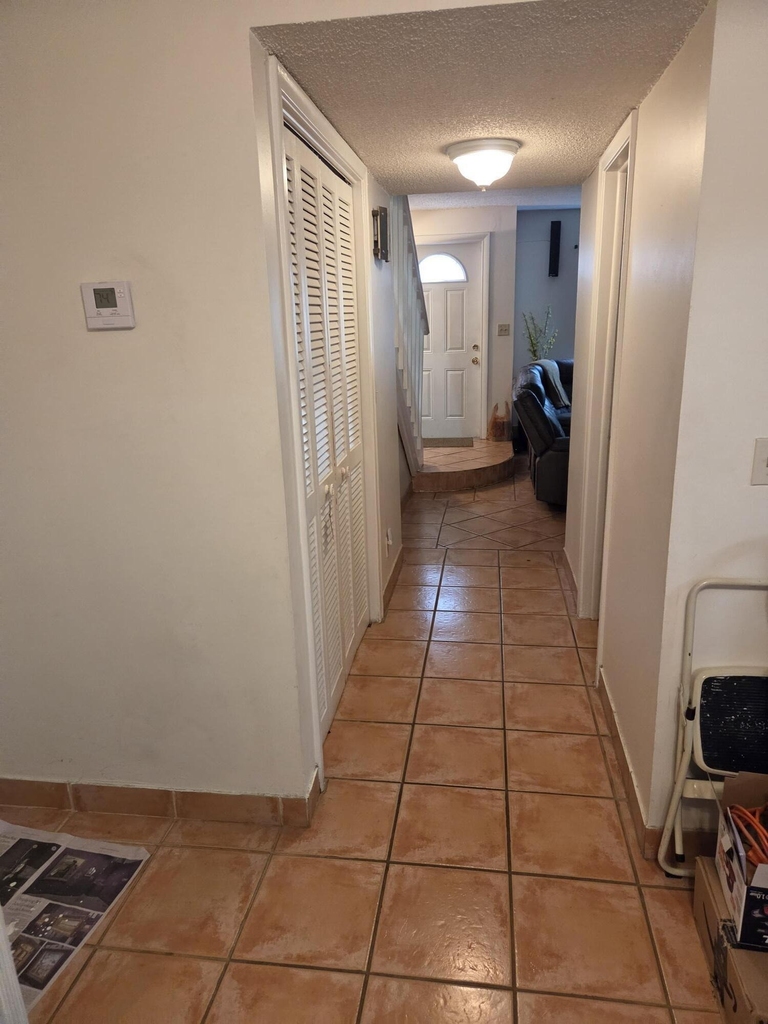3062 Riverside Drive - Photo 3