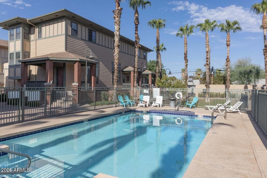 772 S Beck Avenue - Photo 15