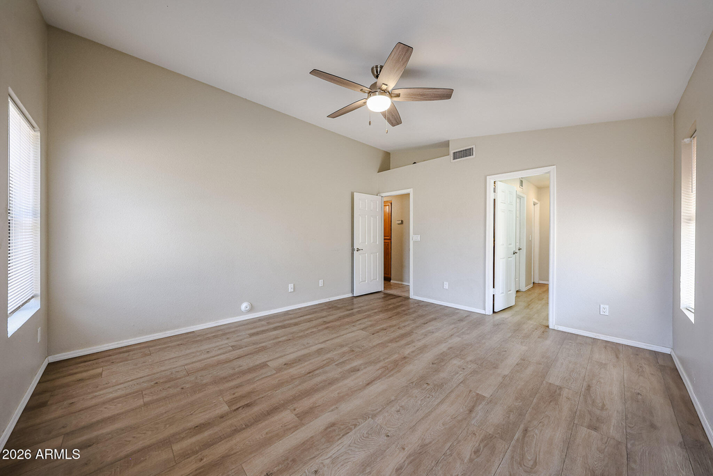 6320 W Paradise Lane - Photo 19