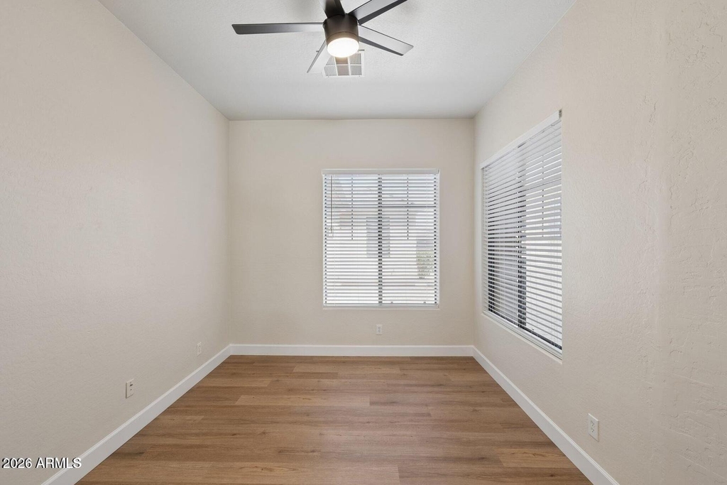 16195 W Glenrosa Avenue - Photo 18