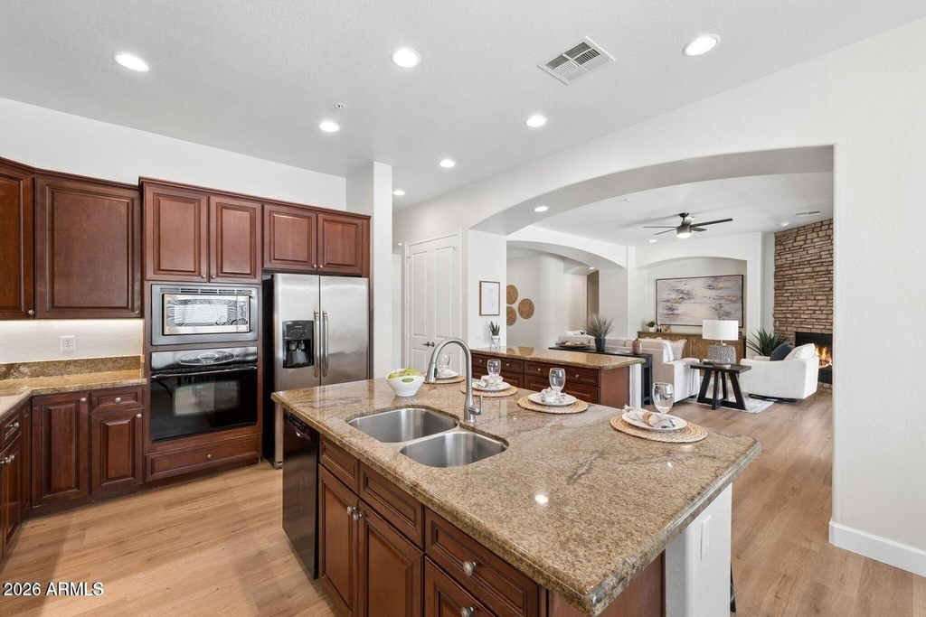 16195 W Glenrosa Avenue - Photo 10