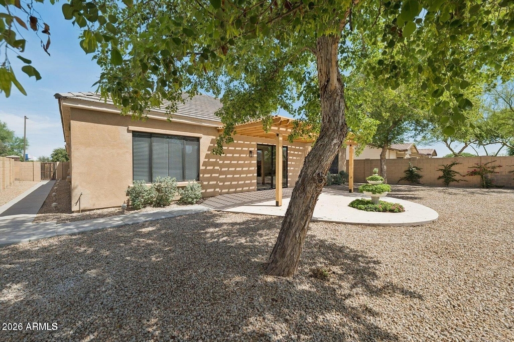 16195 W Glenrosa Avenue - Photo 29