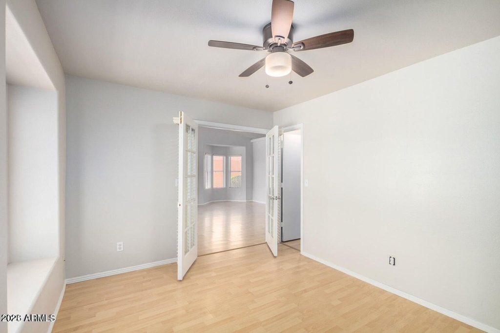 1924 E Sharon Drive - Photo 29