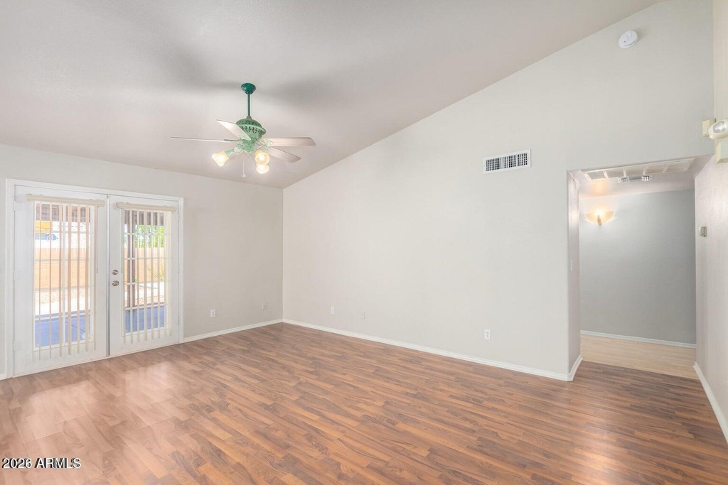 1924 E Sharon Drive - Photo 9
