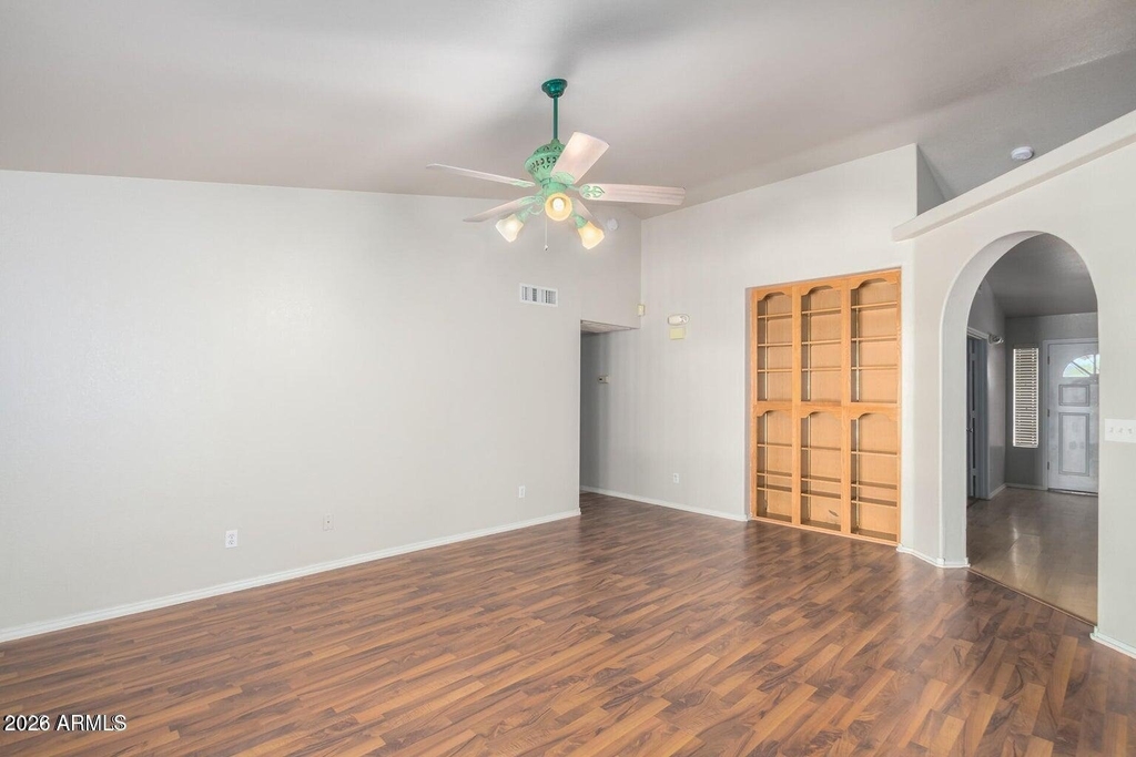 1924 E Sharon Drive - Photo 8