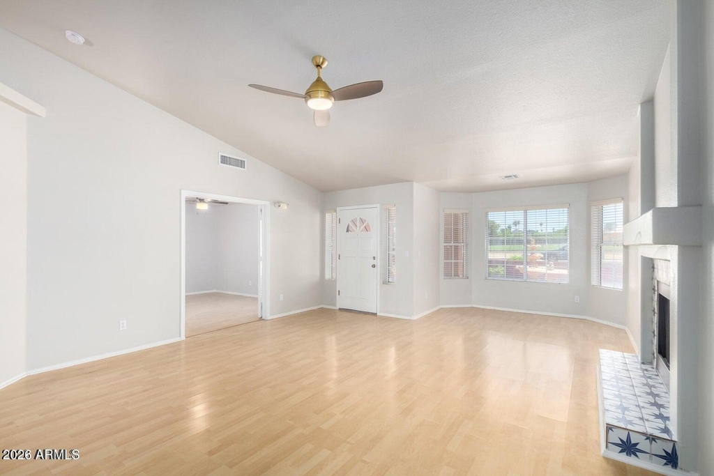 1924 E Sharon Drive - Photo 5