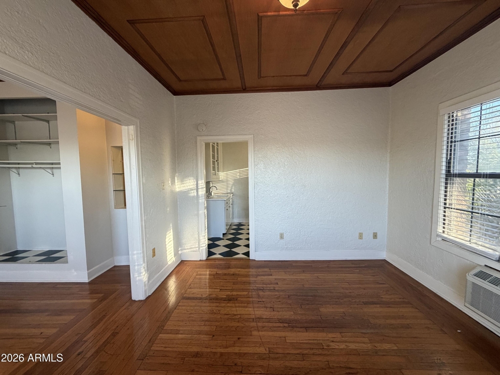 902 E Palm Lane - Photo 7