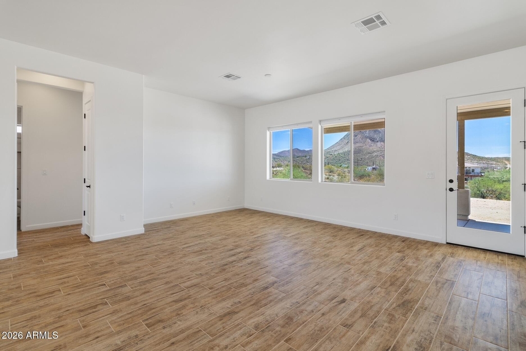 48126 N Coyote Pass Road - Photo 4