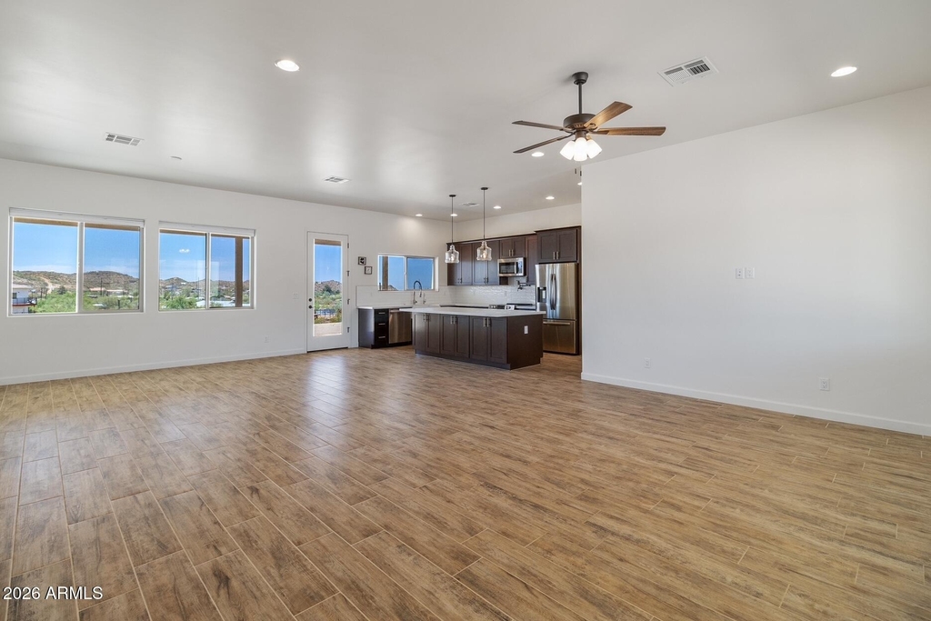 48126 N Coyote Pass Road - Photo 3