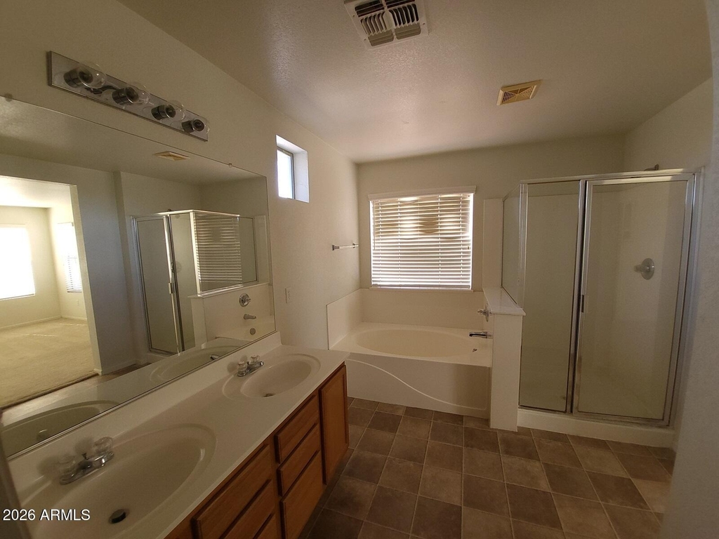 19705 E Emperor Boulevard - Photo 6