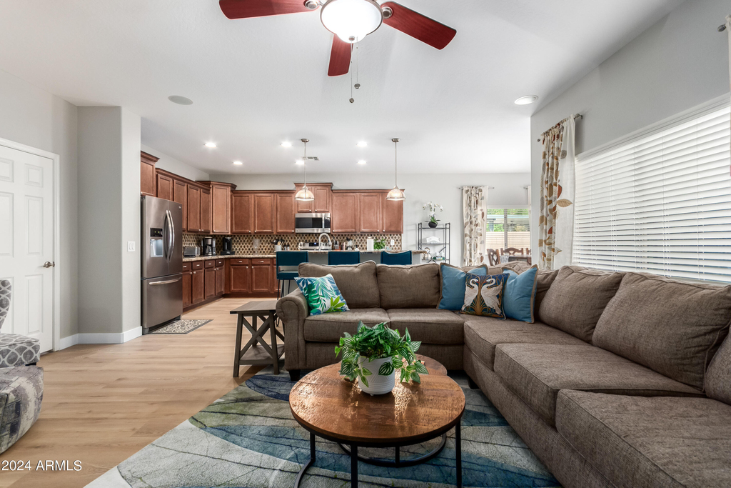 2695 E Rakestraw Lane - Photo 7