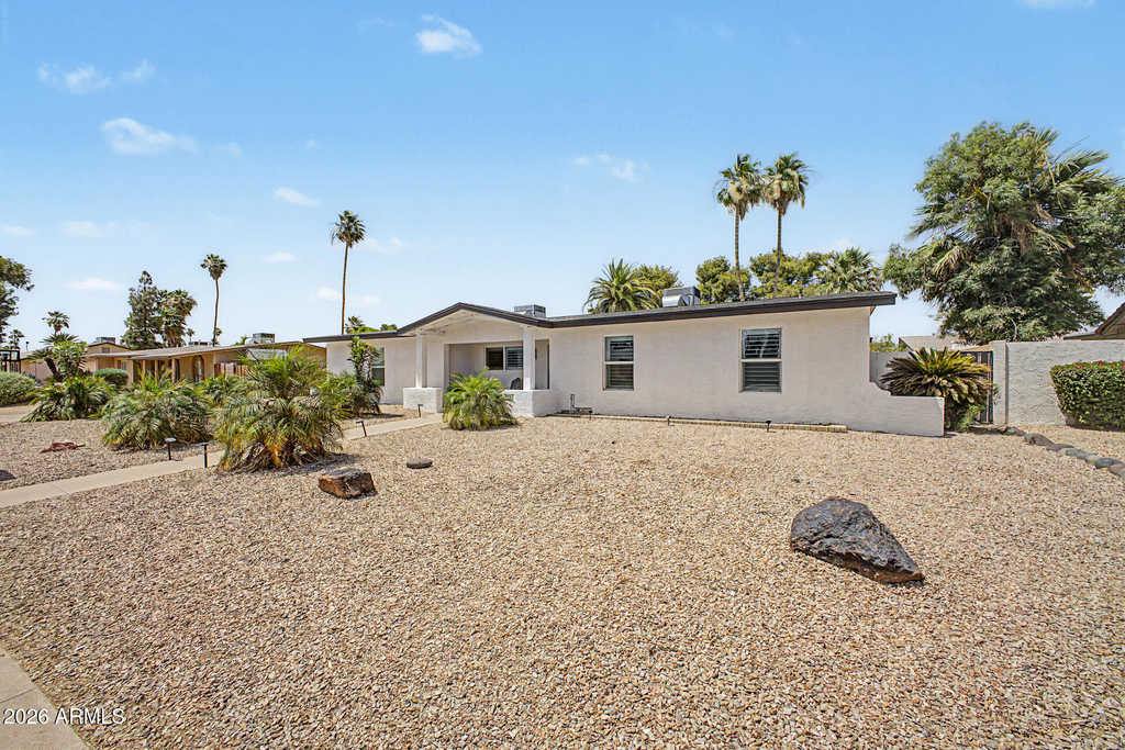 5140 E Poinsettia Drive - Photo 1