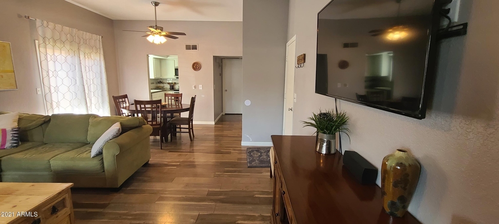 1126 E Charleston Avenue - Photo 12