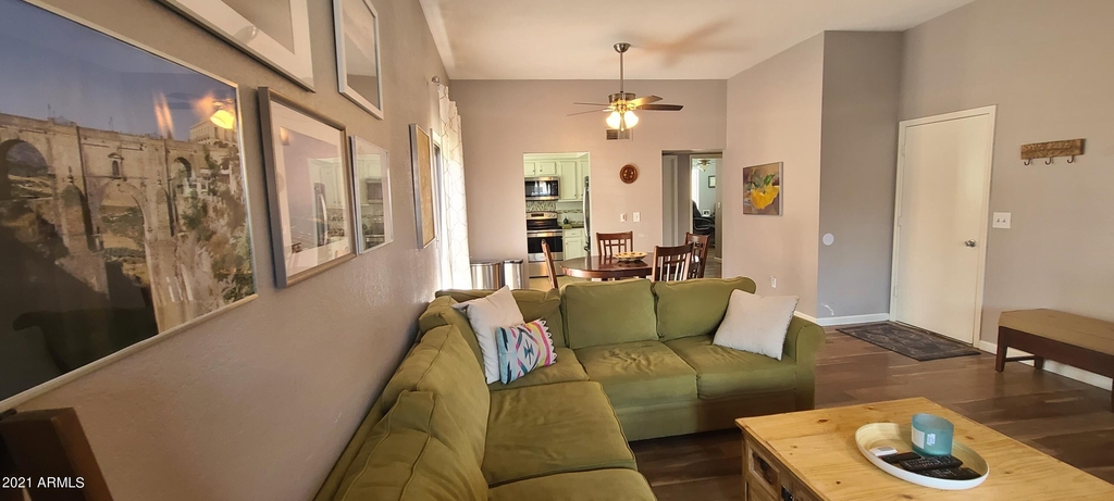 1126 E Charleston Avenue - Photo 15