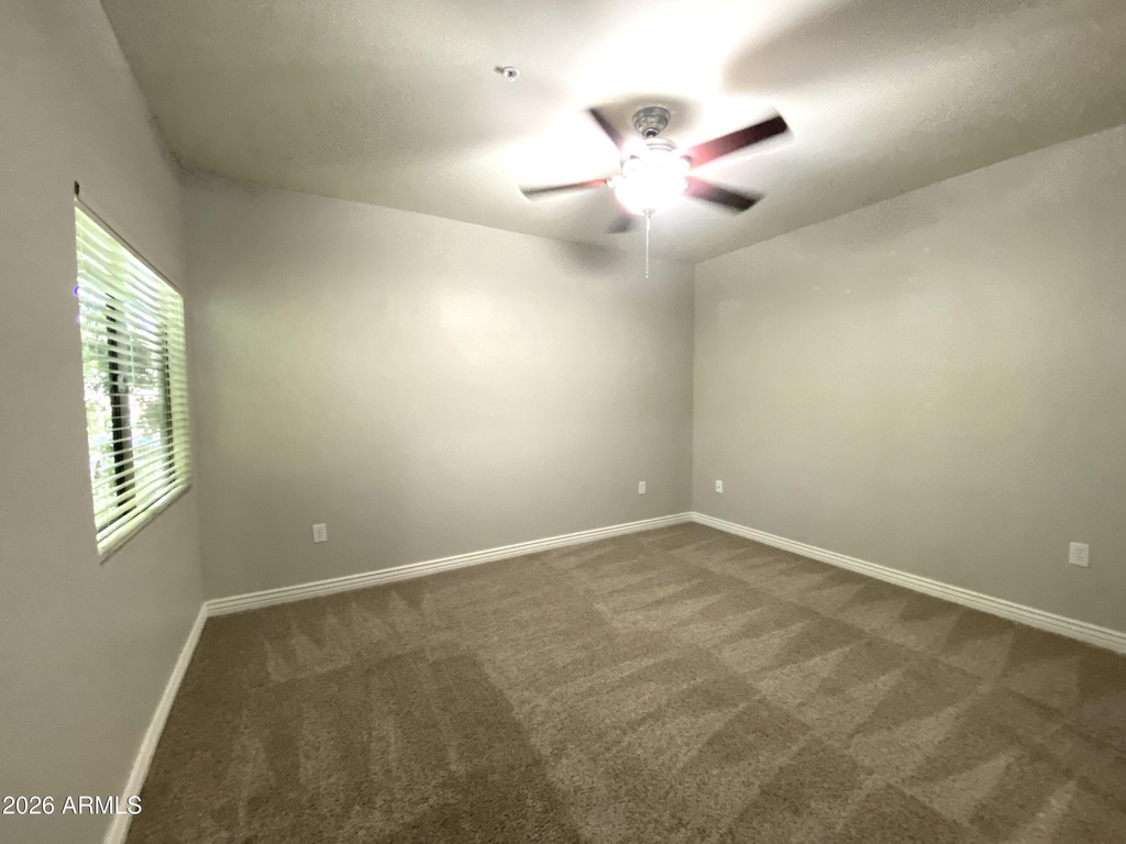 16801 N 94th Street - Photo 13