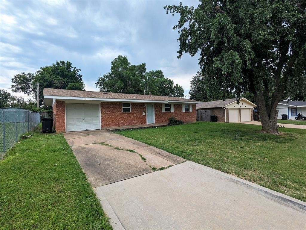 1404 Heather Lane - Photo 17