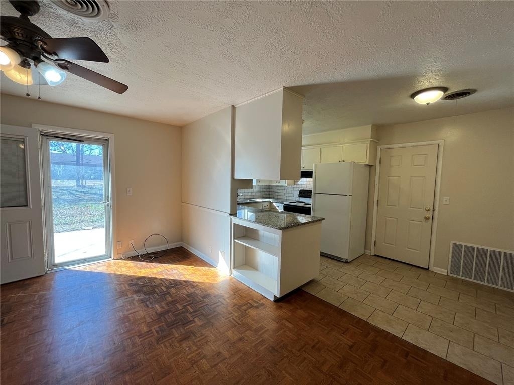 1508 Southern Heights Avenue - Photo 8