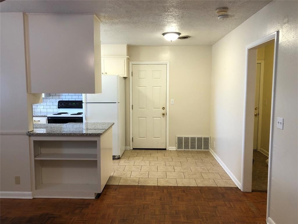 1508 Southern Heights Avenue - Photo 12