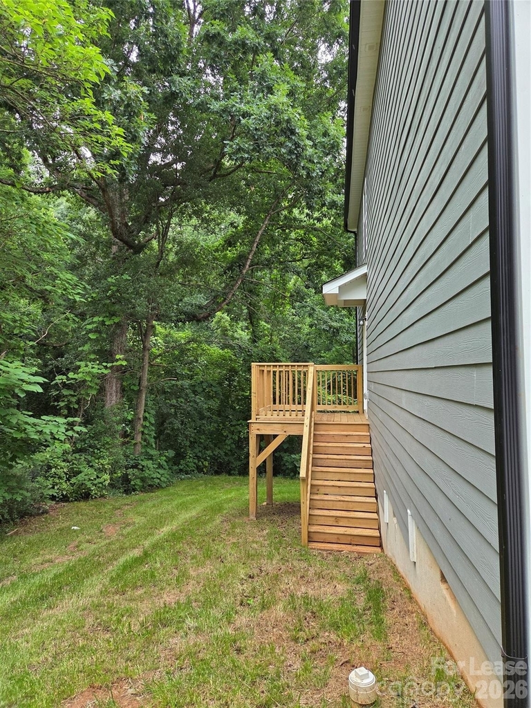 104 10th Avenue Se - Photo 8