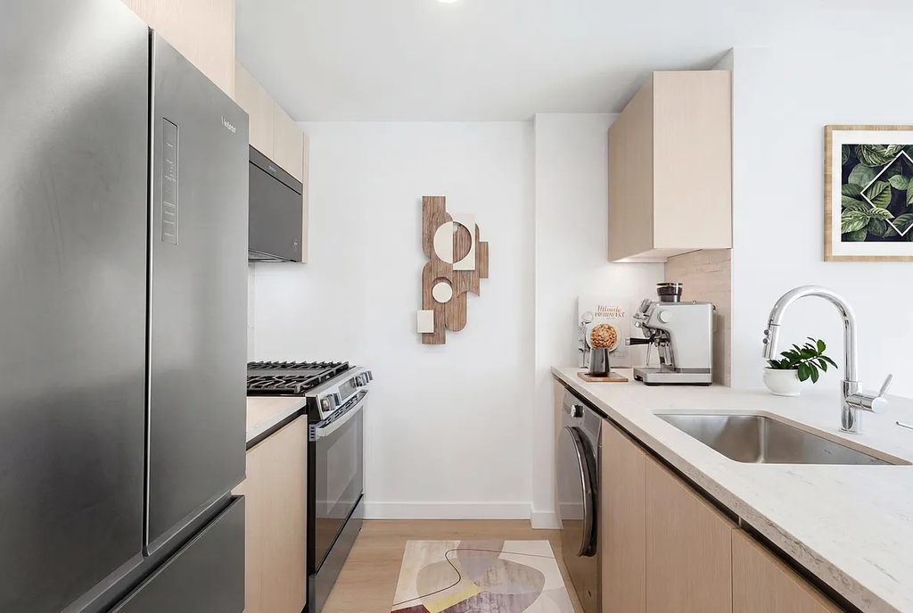 West 54th Street - Photo 3