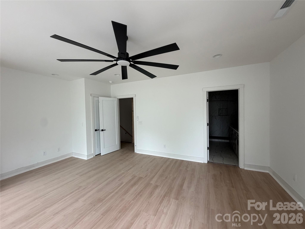212 Smallwood Street S - Photo 8