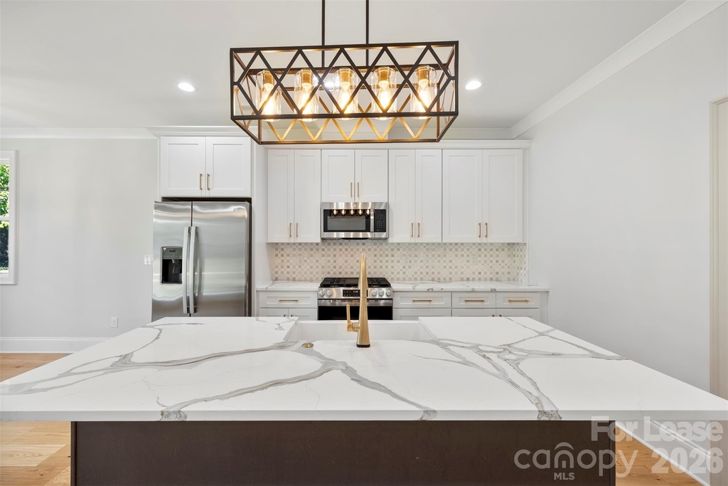 1331 Condon Street - Photo 4