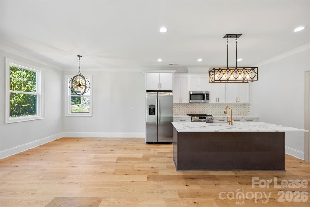 1331 Condon Street - Photo 6