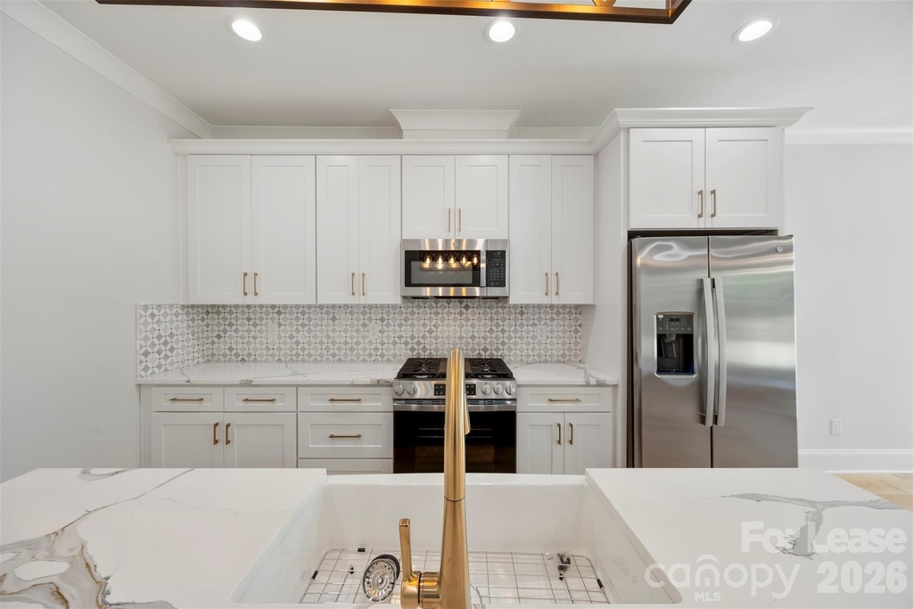1329 Condon Street - Photo 7
