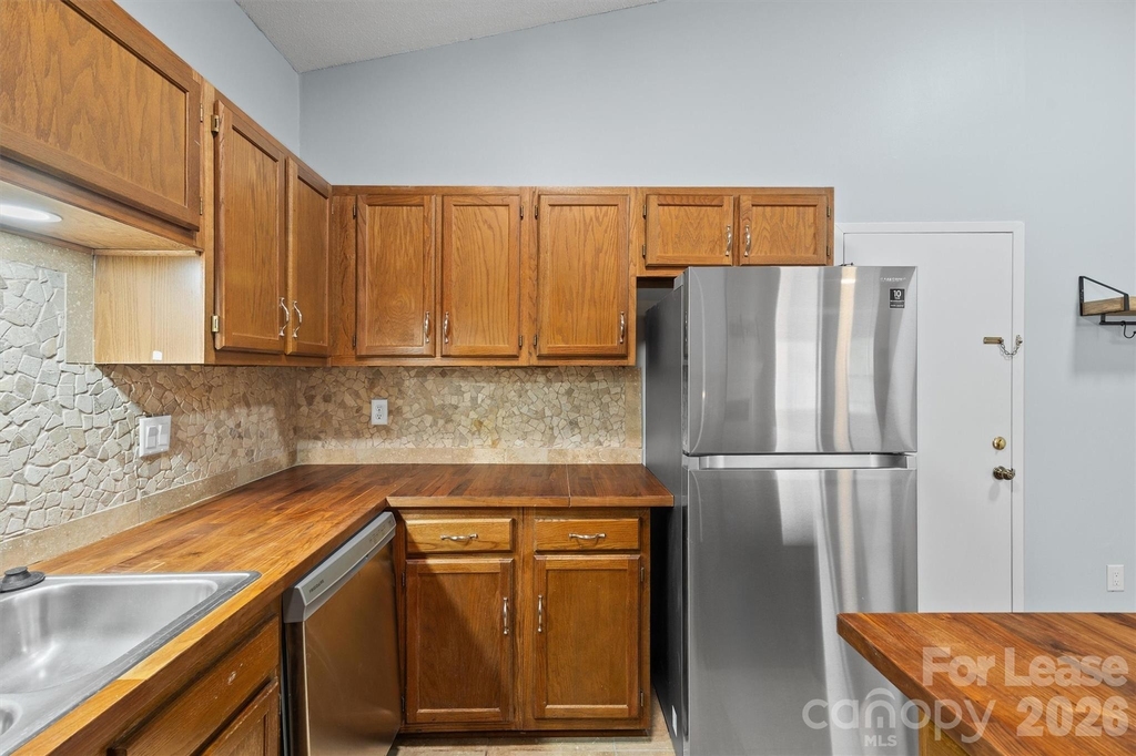4130 Charlotte Highway - Photo 6
