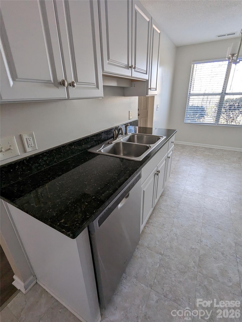 72 Windwood Drive - Photo 3