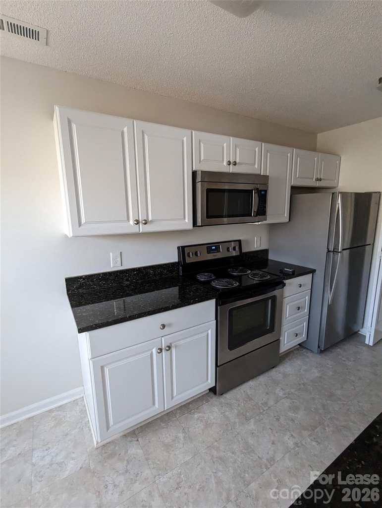 72 Windwood Drive - Photo 2