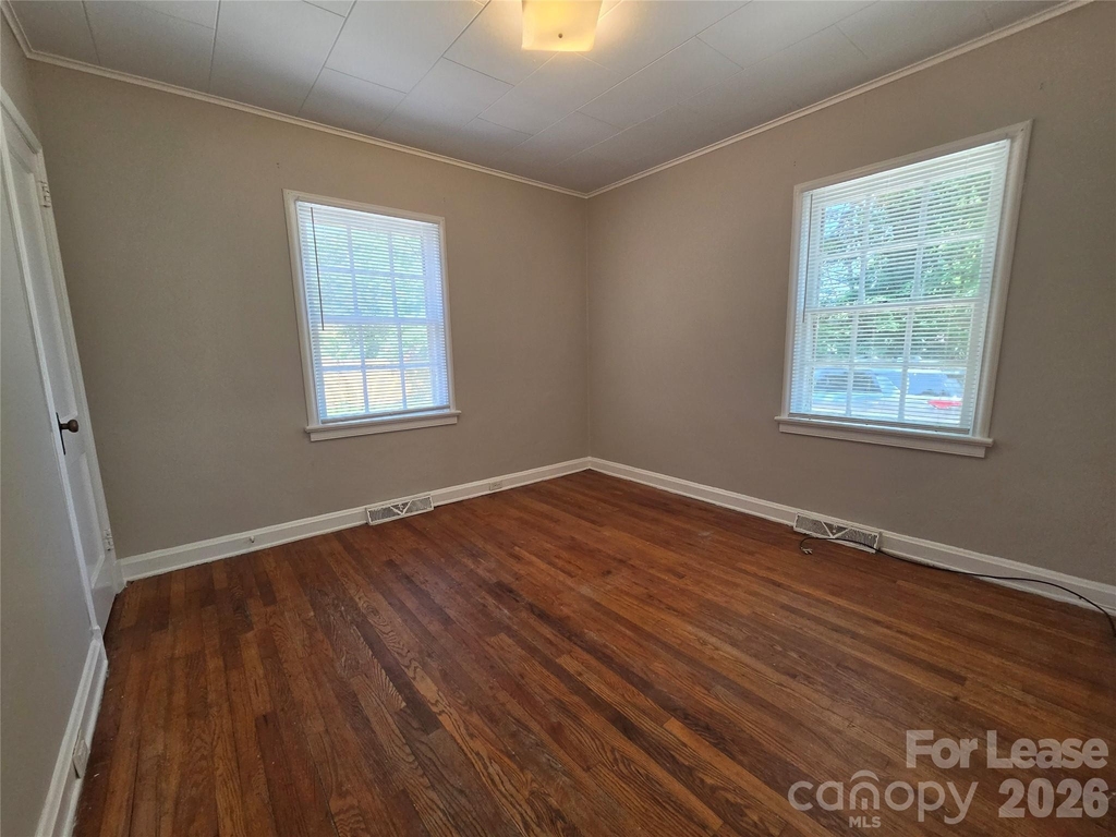 322 W Mccubbins Street - Photo 6