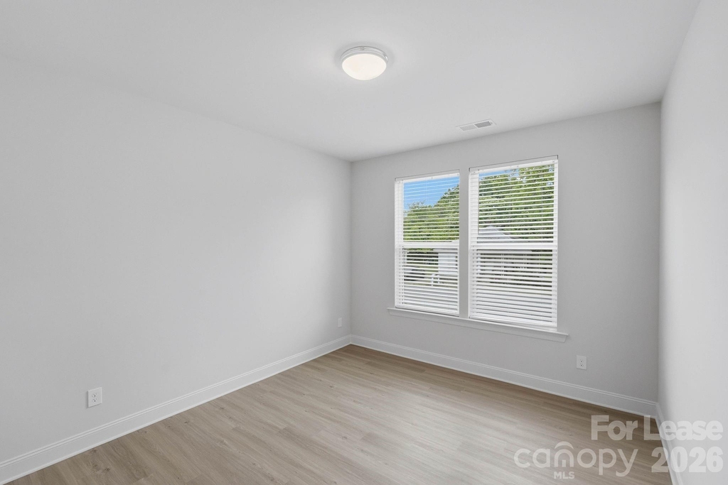 645 Brookwood Street - Photo 12