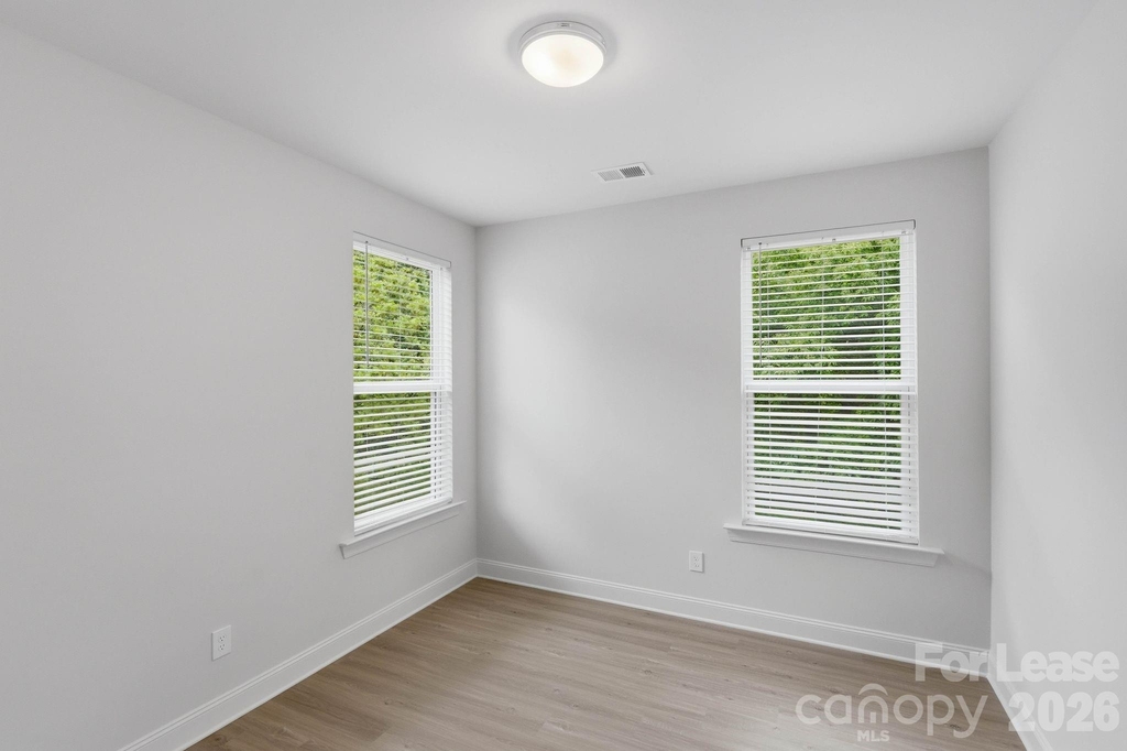 645 Brookwood Street - Photo 18