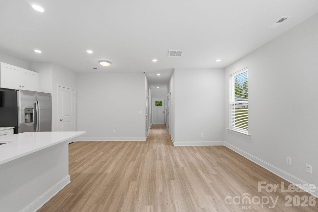 645 Brookwood Street - Photo 8
