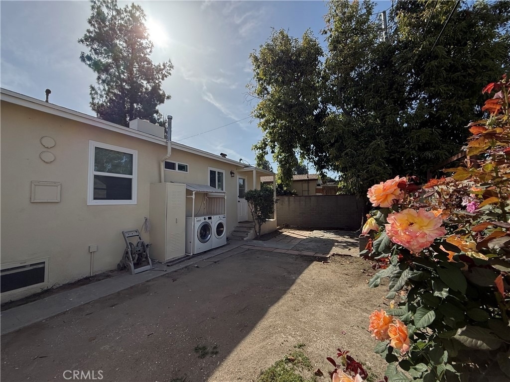 549 N Niagara - Photo 15