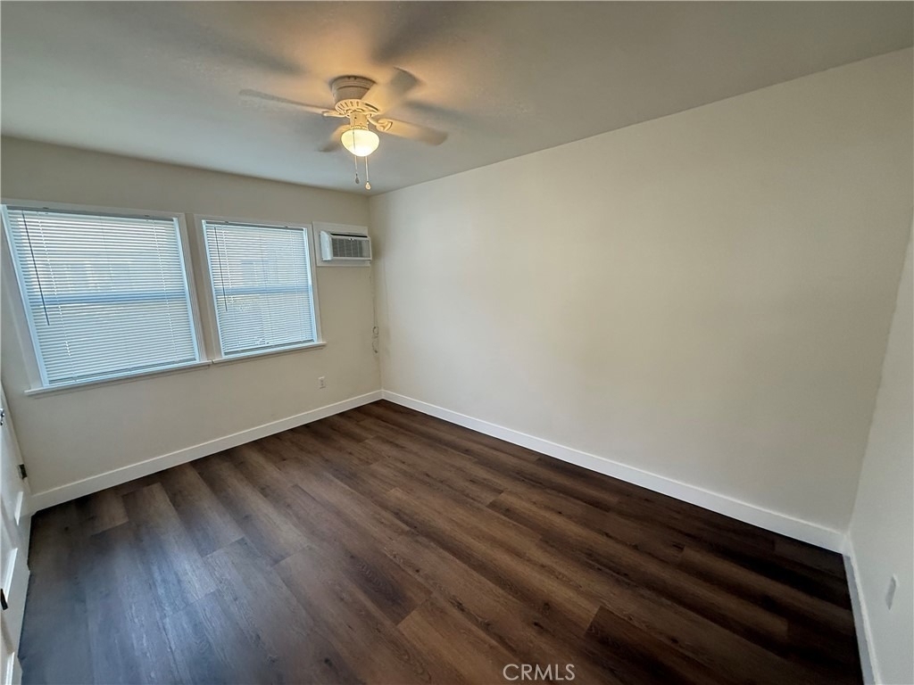 549 N Niagara - Photo 13