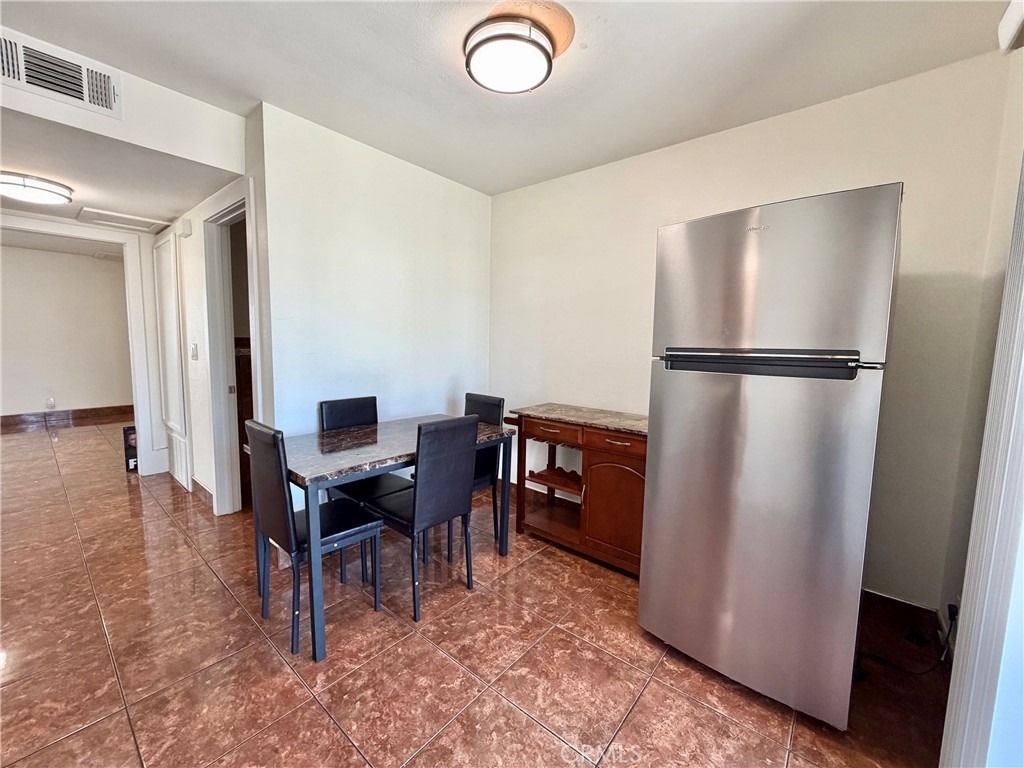 1477 W 20th - Photo 8