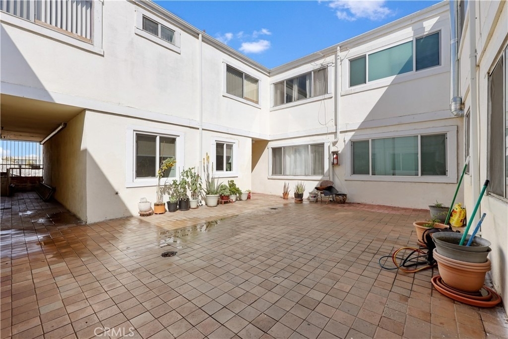 1477 W 20th - Photo 27