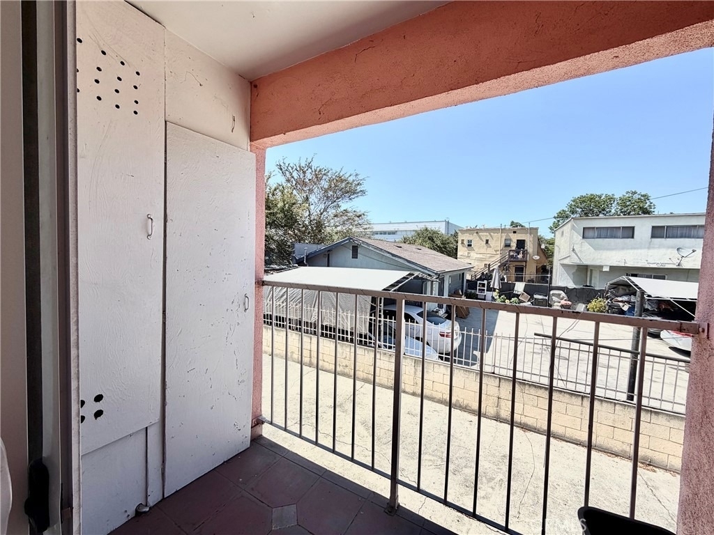 1477 W 20th - Photo 9