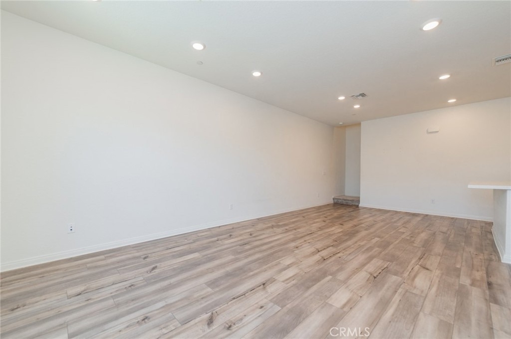 3977 E Huntingron Street - Photo 2