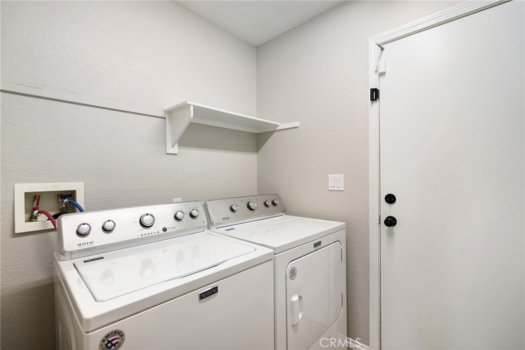 25349 Silverwood - Photo 36