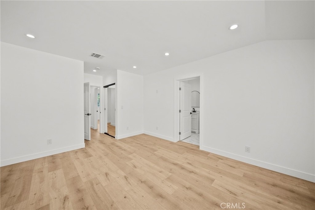 11488 Burbank - Photo 17