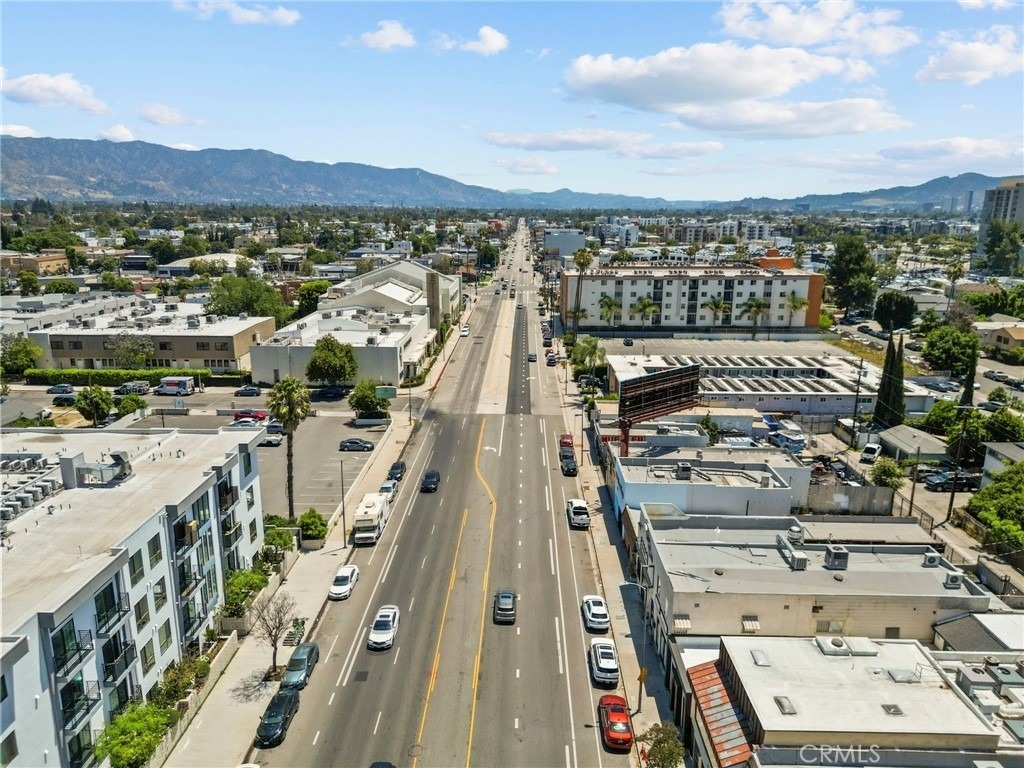 11488 Burbank - Photo 19