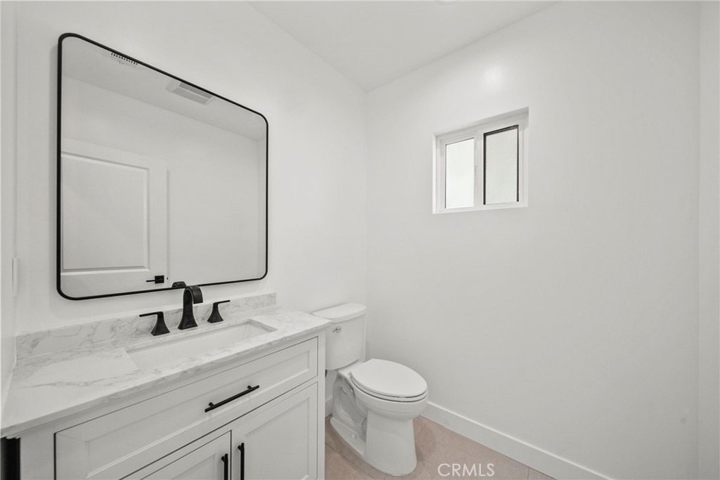 11488 Burbank - Photo 9