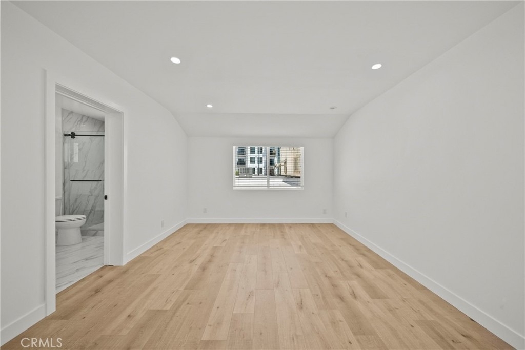 11488 Burbank - Photo 16