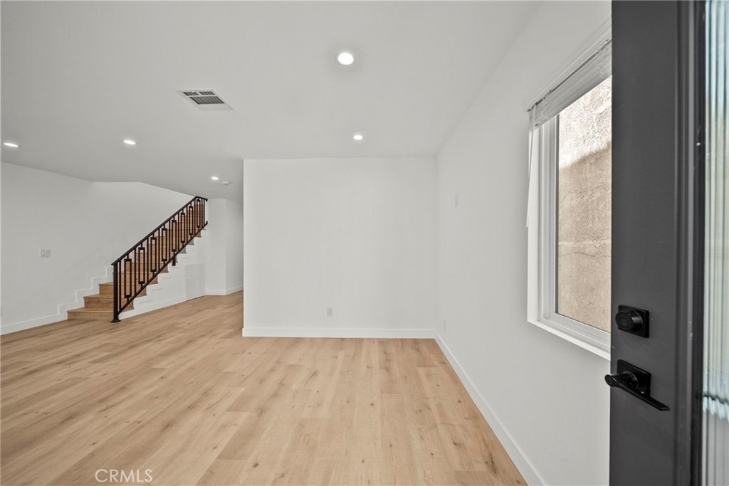 11488 Burbank - Photo 2