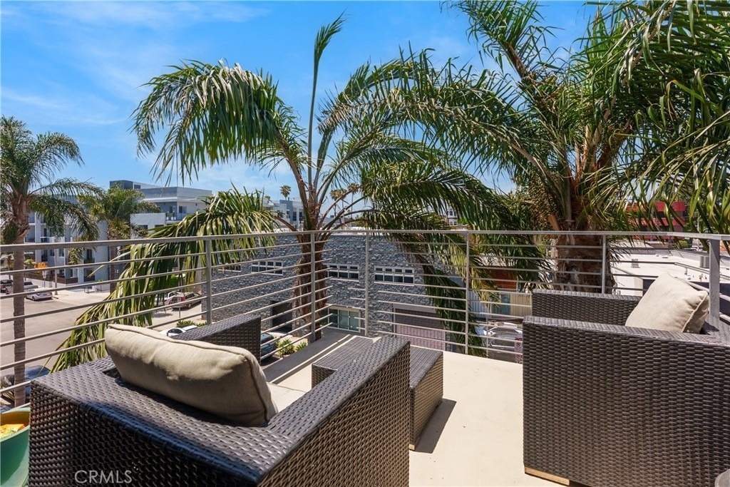 13320 Beach Avenue - Photo 9