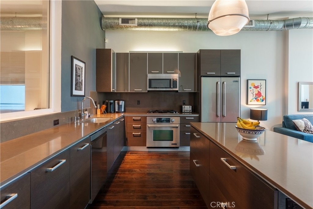 13320 Beach Avenue - Photo 3