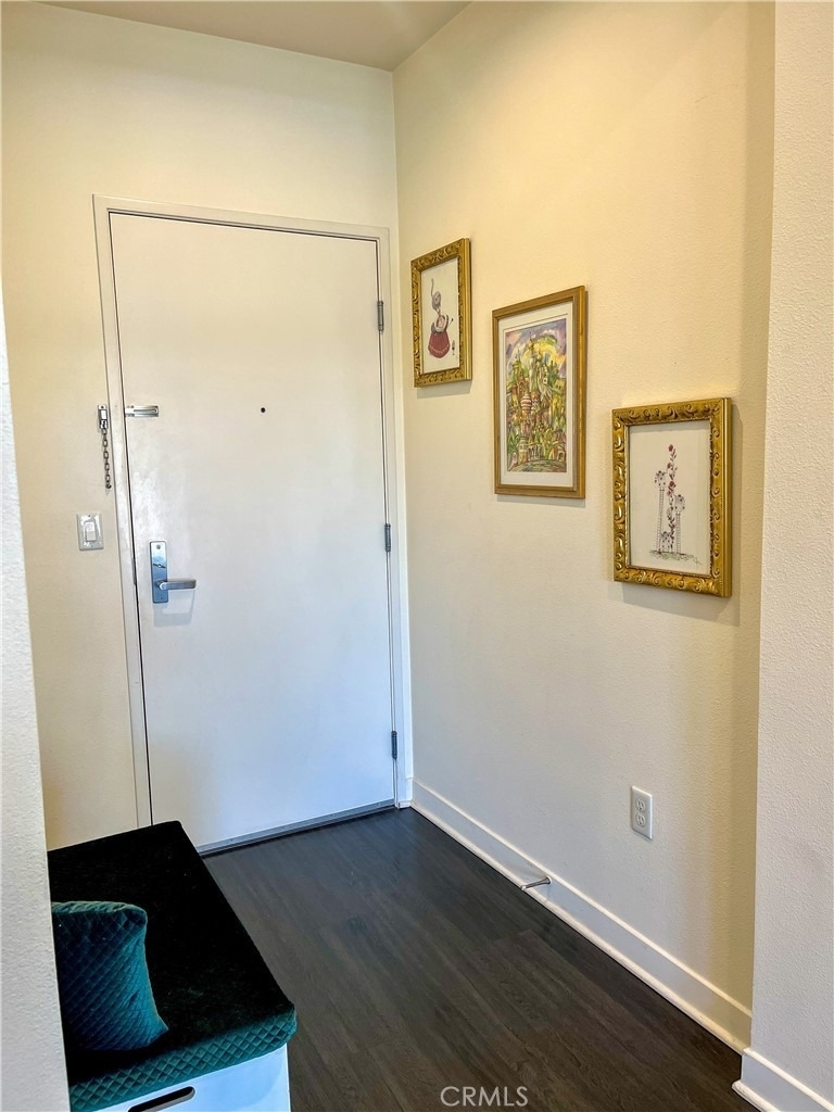 21301 Erwin Street - Photo 4